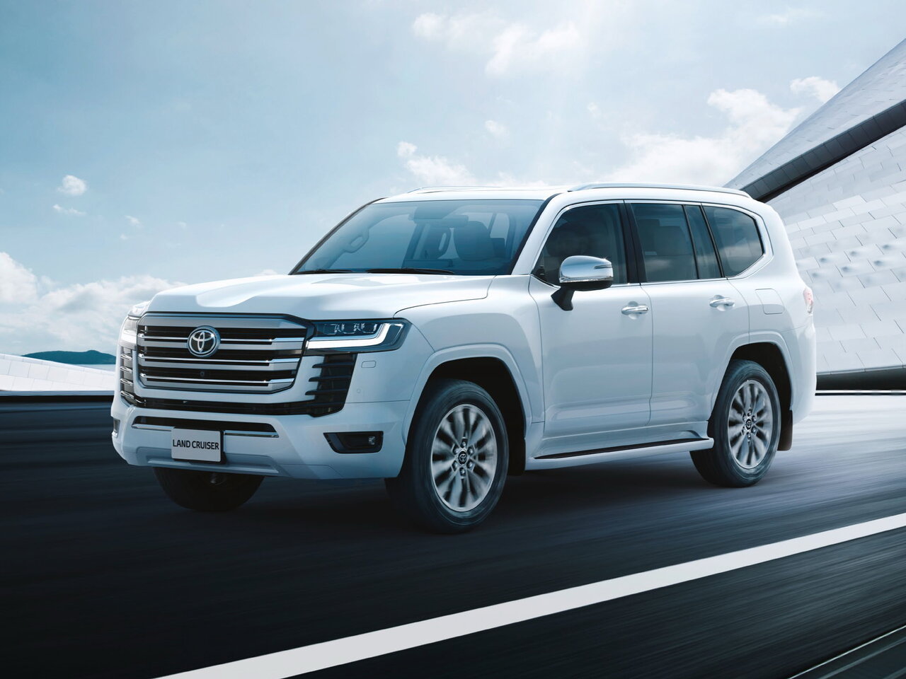 300 Series (2021–н.в.)